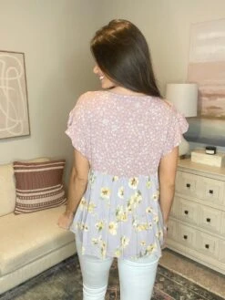 Always Here Top *Final Sale* -Be Cool Shop 4tXkJ7WDVzEFu4RKMynf86ogZKQqqNPJL2V5EcNz