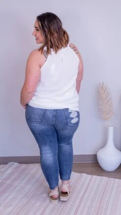 All About Us Top *Final Sale* -Be Cool Shop Mfp2zaqHnshryZsDHoL5wCBX7A1YZVAbTeOSynja