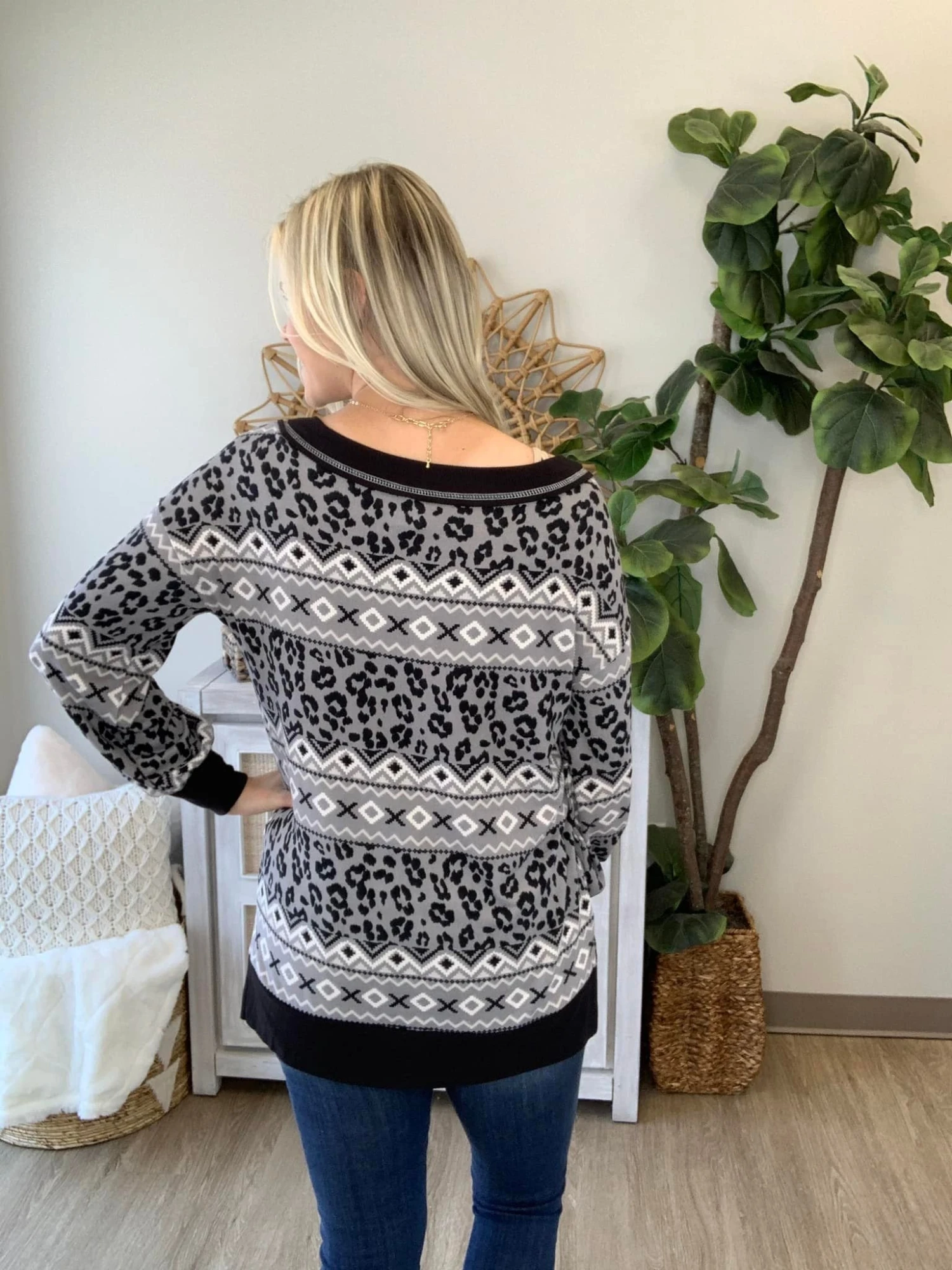 Luck Of The Draw Top *Final Sale* 5 Luck Of The Draw Top *Final Sale* - Image 3