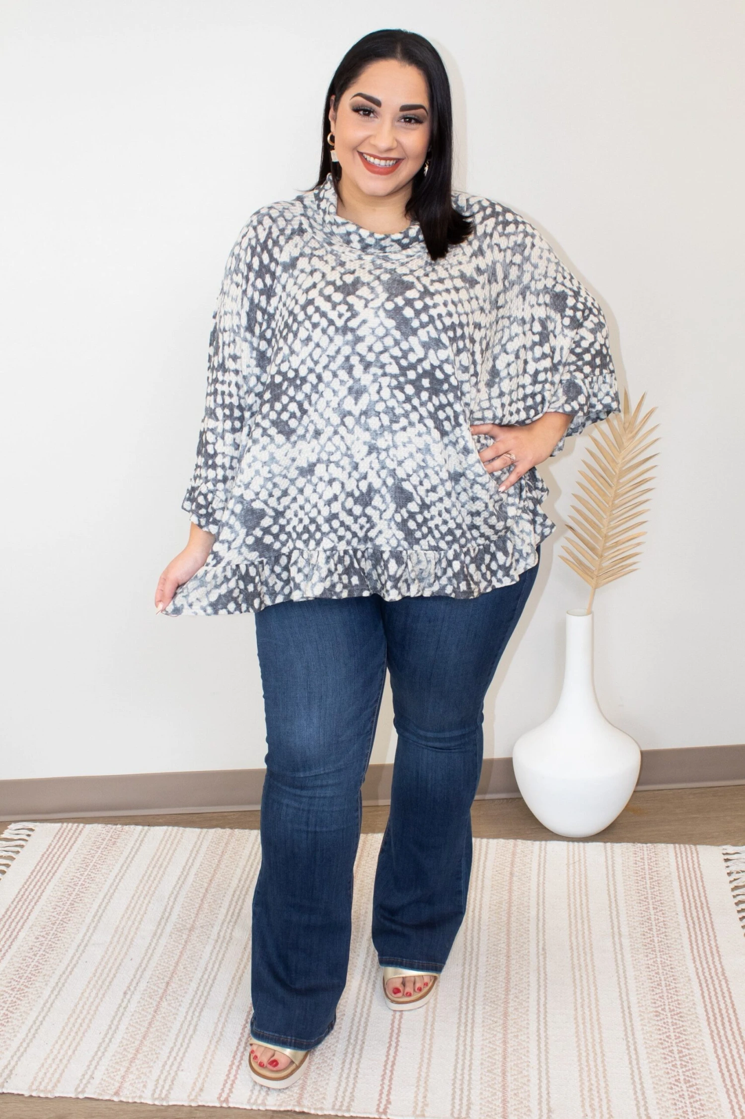 Going Out Of The Way Poncho *Final Sale* 4 Going Out Of The Way Poncho *Final Sale* - Image 2