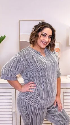 Stephie Striped Top *Final Sale* 9 Stephie Striped Top *Final Sale* -Be Cool Shop k4s1intacisHmMXrlHiGfxdrSbLVbg2bFyXec4sY