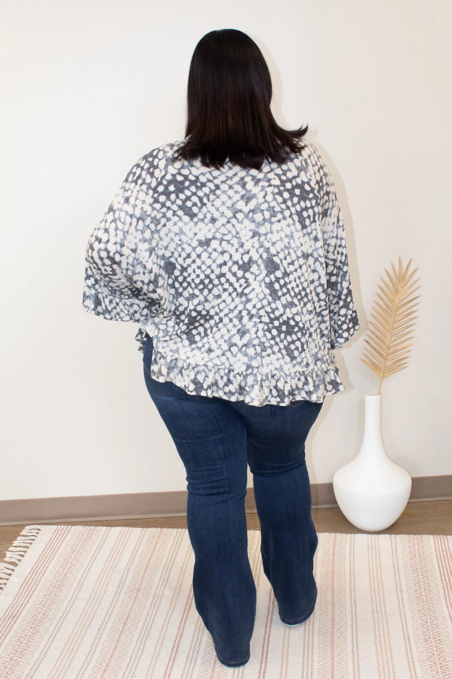 Going Out Of The Way Poncho *Final Sale* 6 Going Out Of The Way Poncho *Final Sale* - Image 4