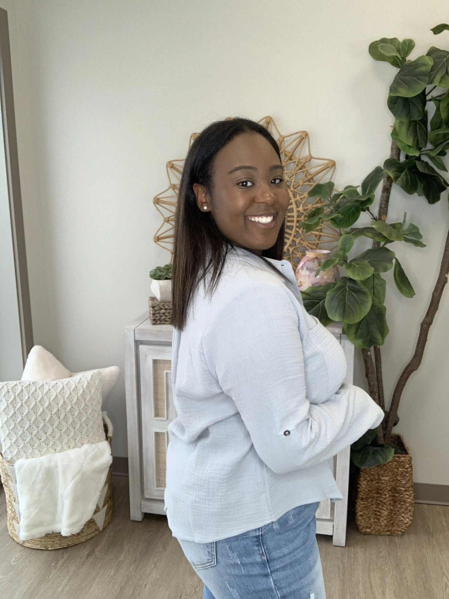 Long Sleeve Cotton Button Down Top *Final Sale* 4 Long Sleeve Cotton Button Down Top *Final Sale* - Image 2