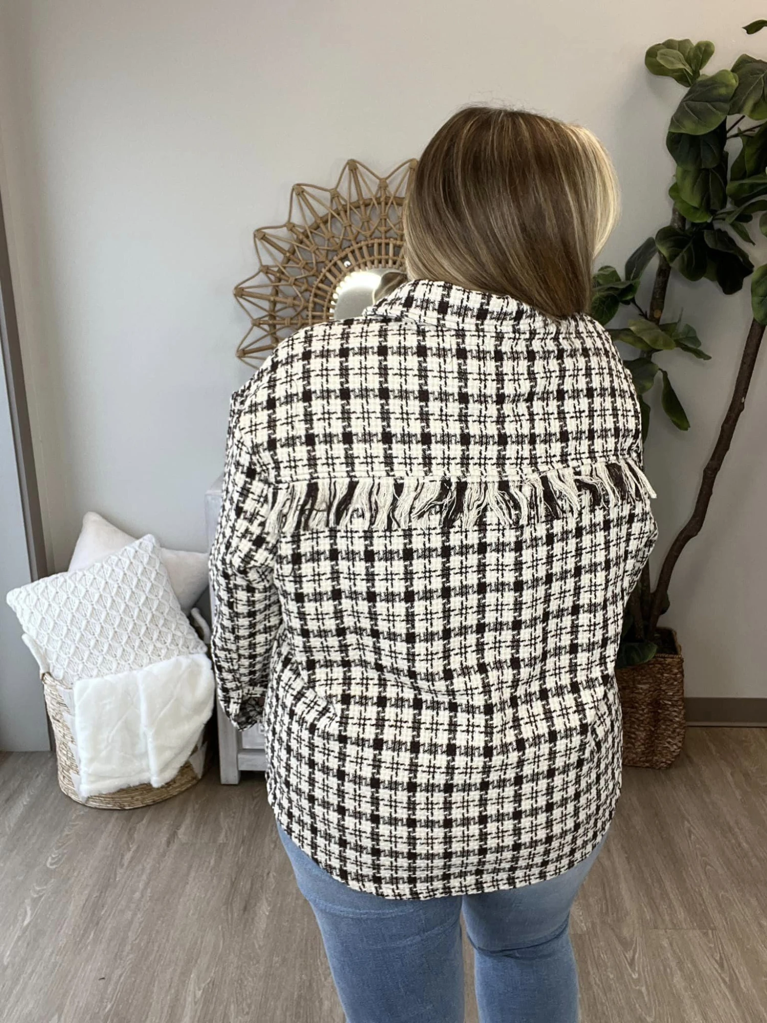 Window Watching Shacket | S-3XL *Final Sale* 5 Window Watching Shacket | S-3XL *Final Sale* - Image 3